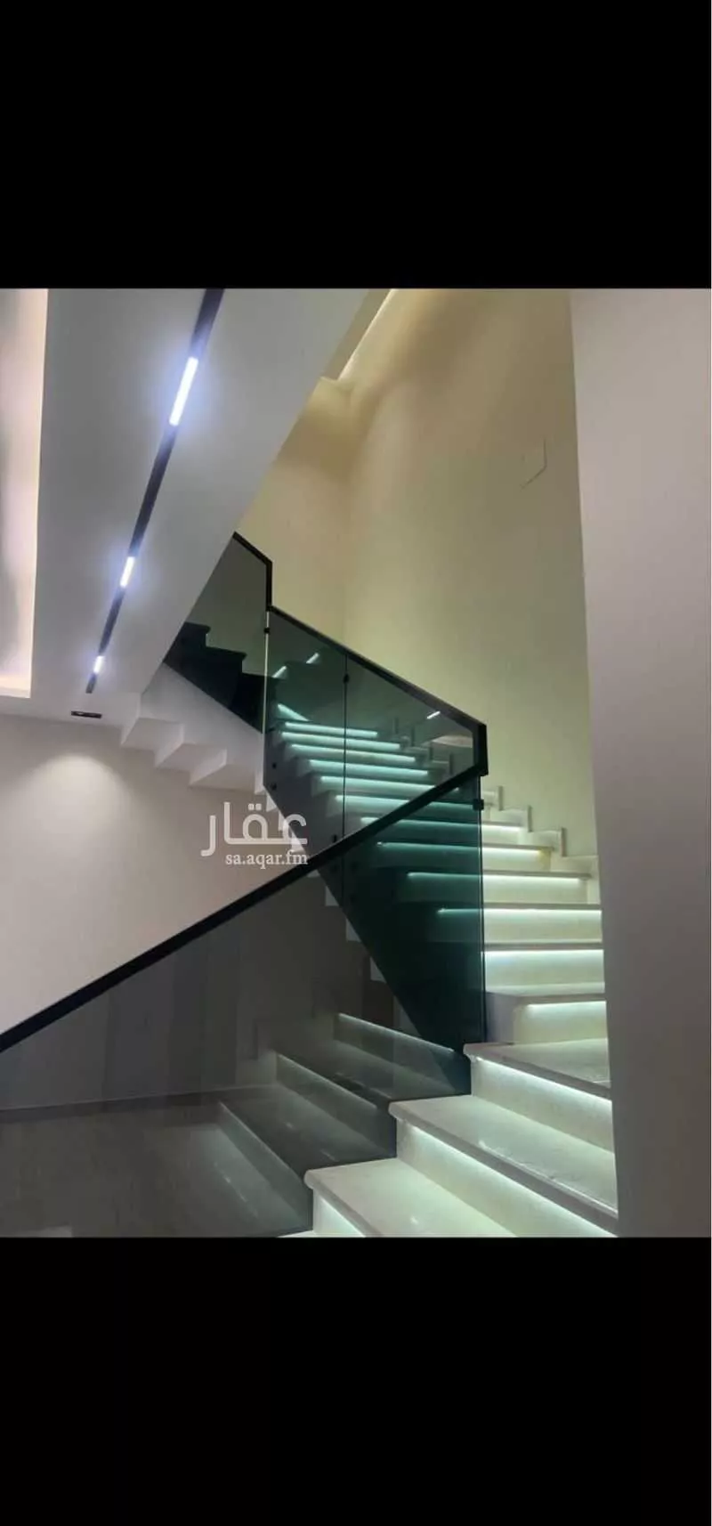 فيلا 4 غرف في العارض 8