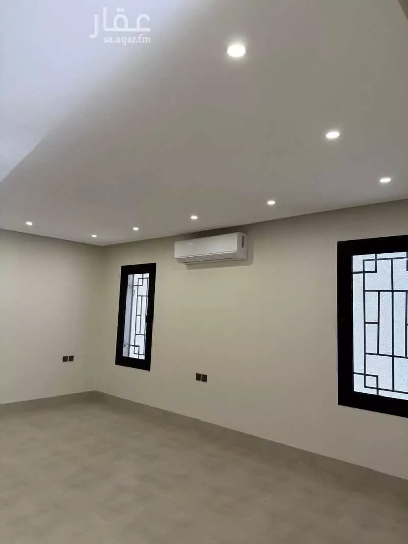 عمارة 465 م² في الورود 3