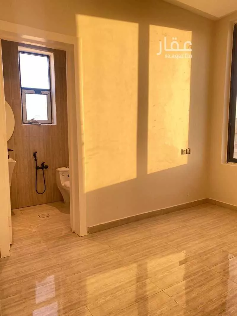 6 bedroom villa in Al Janadriyah 5