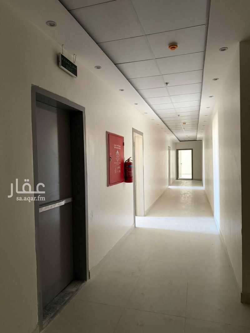 84 bedroom building in Al Masani, Riyadh 3