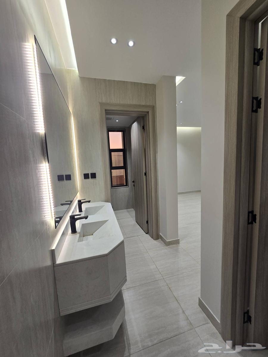 8 bedroom apartment in Wali Al Ahd 3