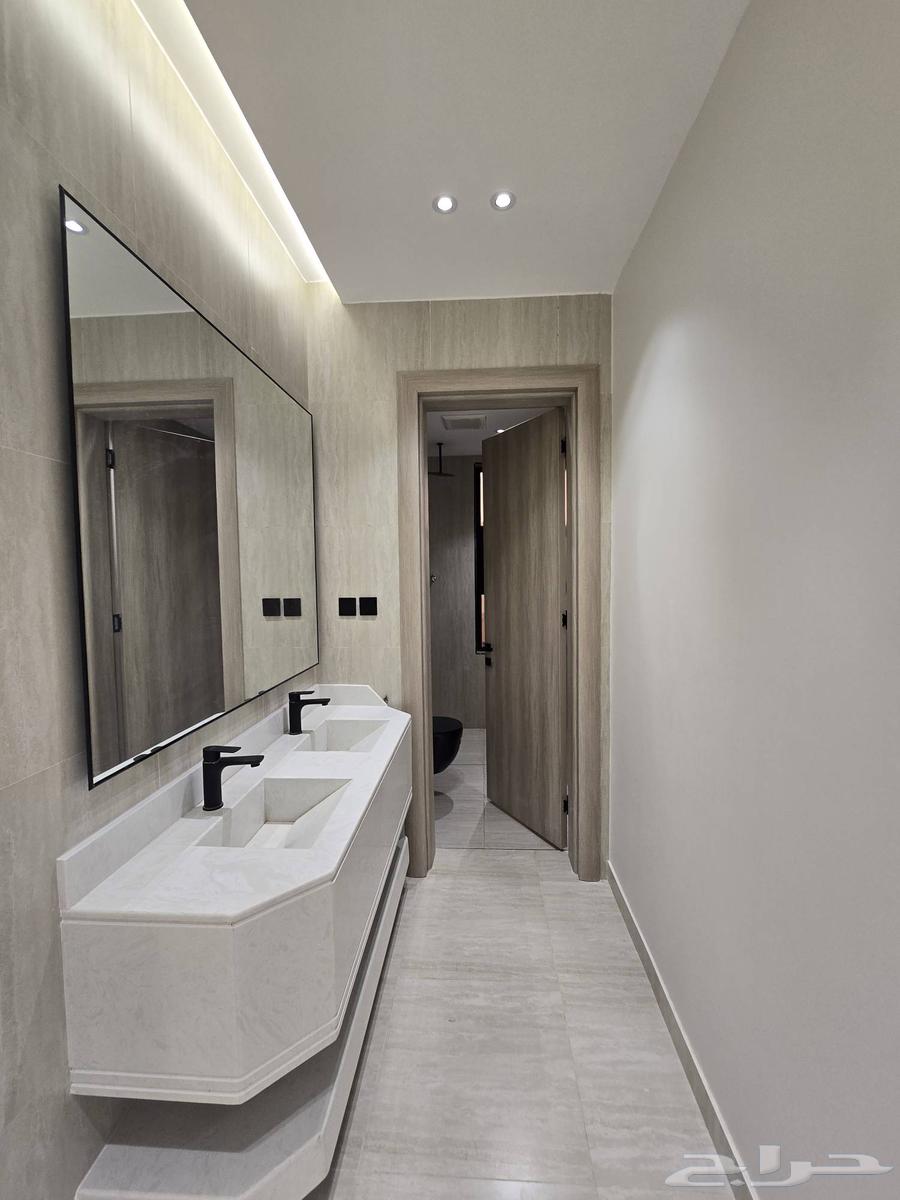8 bedroom apartment in Wali Al Ahd 8