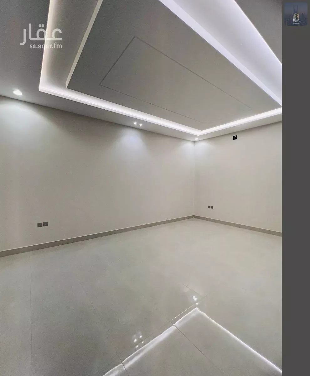 5 bedroom villa in Al Janadriyah 6