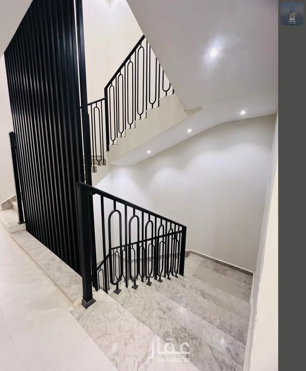 5 bedroom villa in Al Janadriyah 7