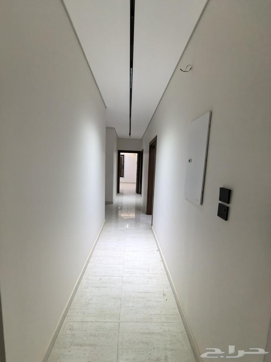 5 bedroom apartment in Al Aqul 18