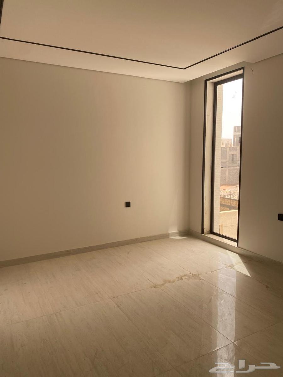 5 bedroom apartment in Al Aqul 25