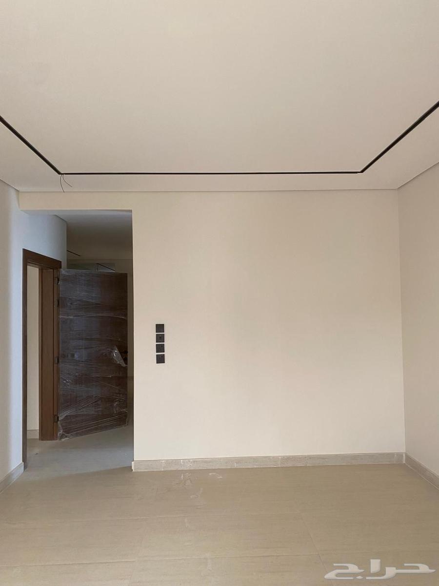 5 bedroom apartment in Al Aqul 28