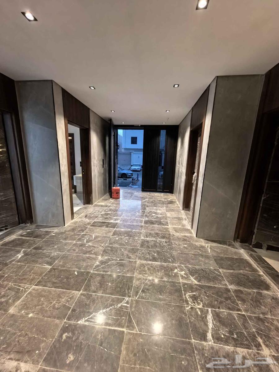 5 bedroom apartment in Al Aqul 4