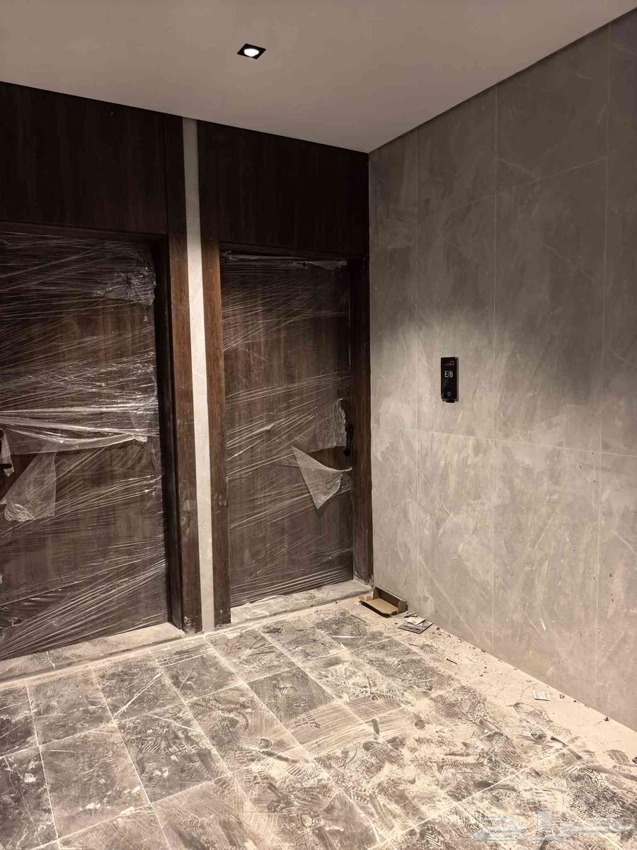 5 bedroom apartment in Al Aqul 10