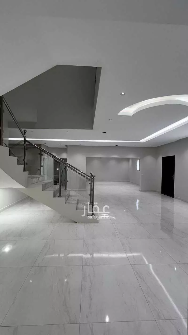 5 bedroom apartment in Dhahrat Laban 7