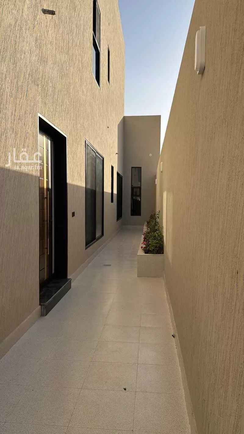 13 bedroom apartment in Dahiat Namar 15