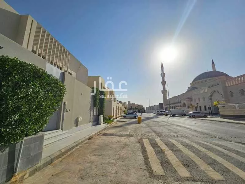 9 bedroom villa in Al Qairawan 2
