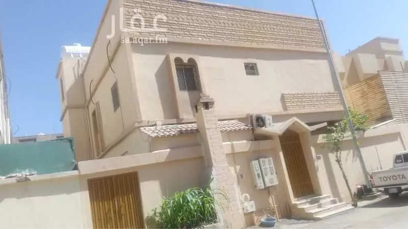 9 bedroom apartment in Al Aziziyah 4