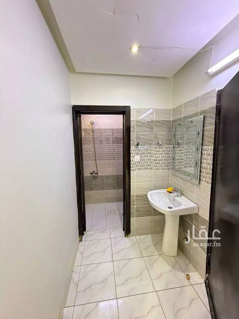 3 bedroom floor in Al Yarmouk 7