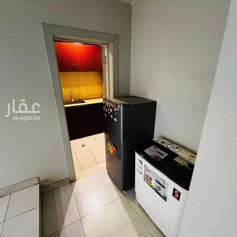 شقة 2 غرف في الخليج 5