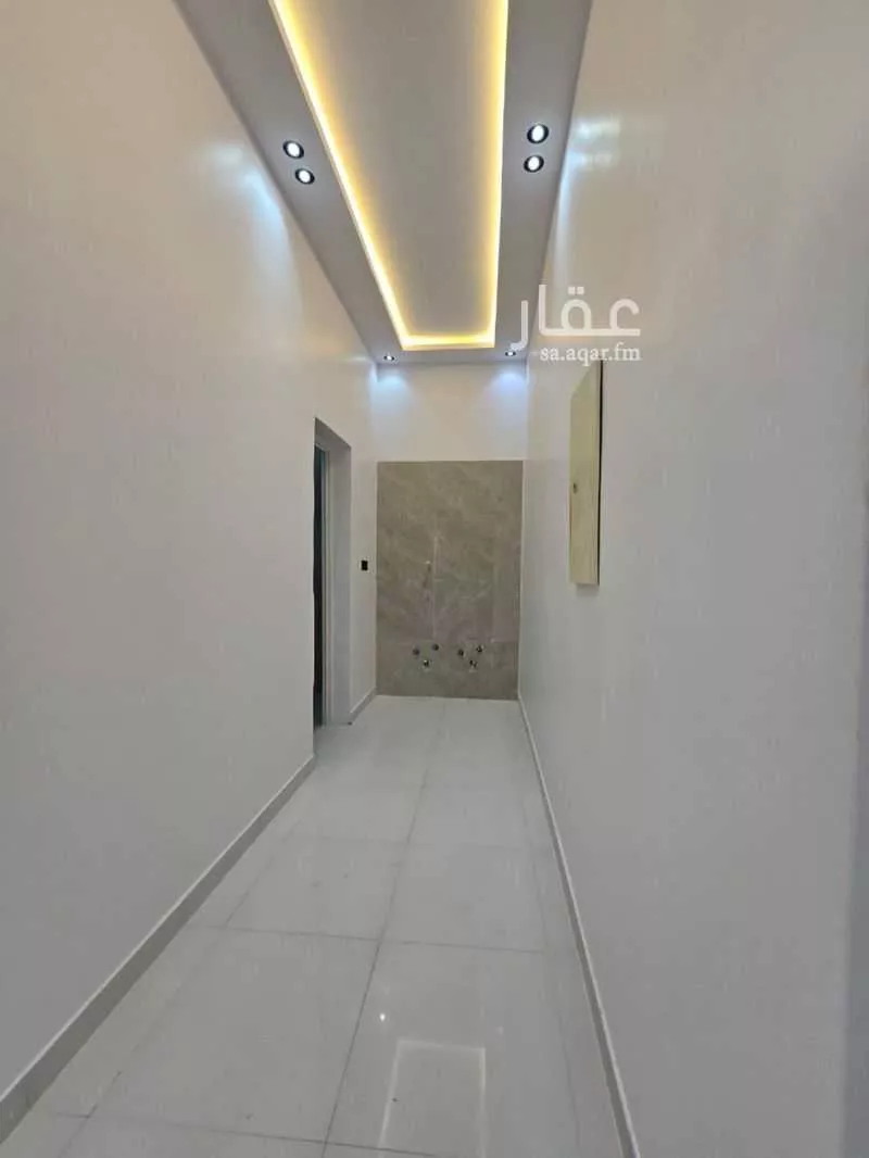 6 bedroom villa in Al Janadriyah 13