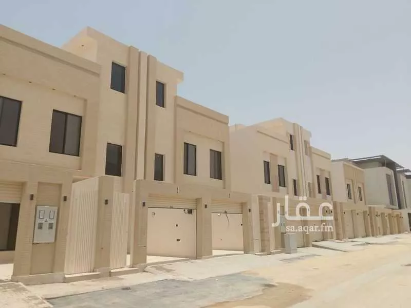 5 bedroom villa in Okaz 2