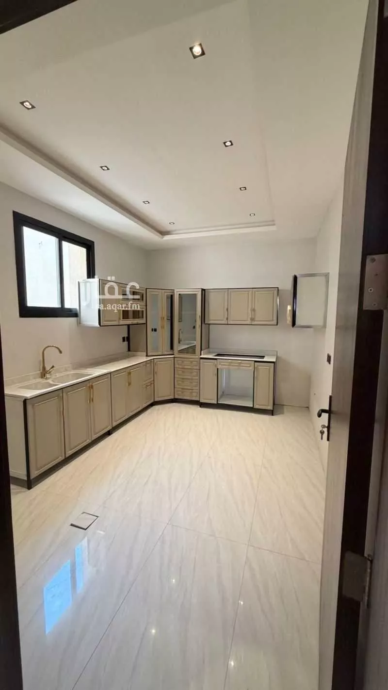 2 bedroom floor in Al Mahdiyyah 4