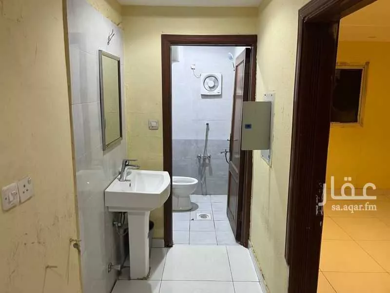 3 bedroom apartment in Dhahrat Al Badiah 4