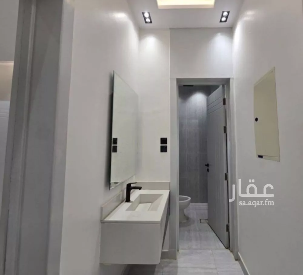 4 bedroom floor in Badr 5
