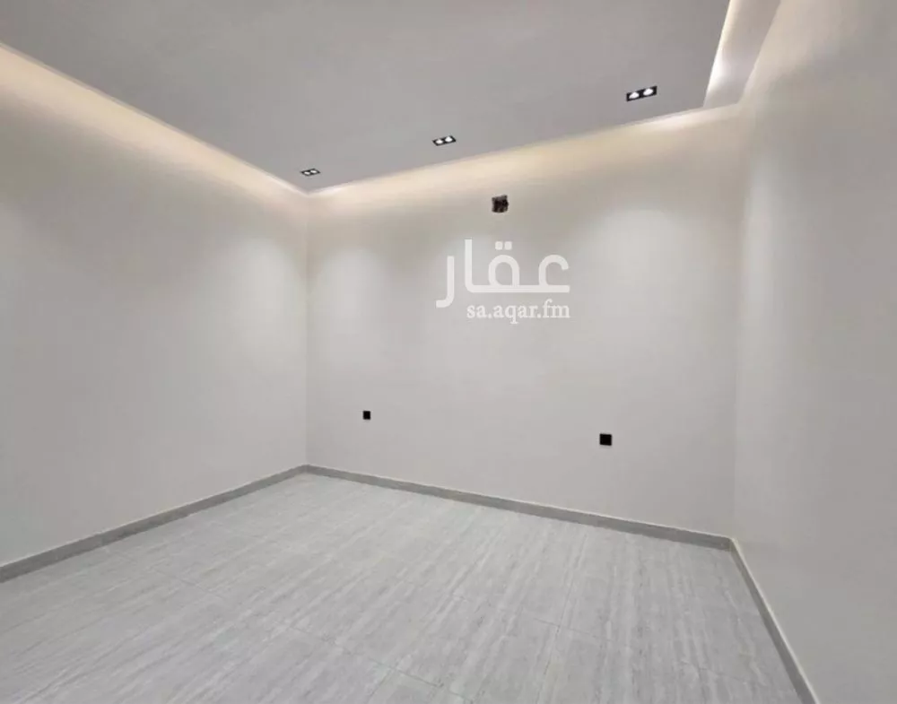 4 bedroom floor in Badr 8