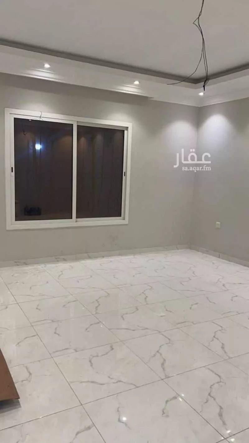 فيلا 4 غرف في طيبة 3