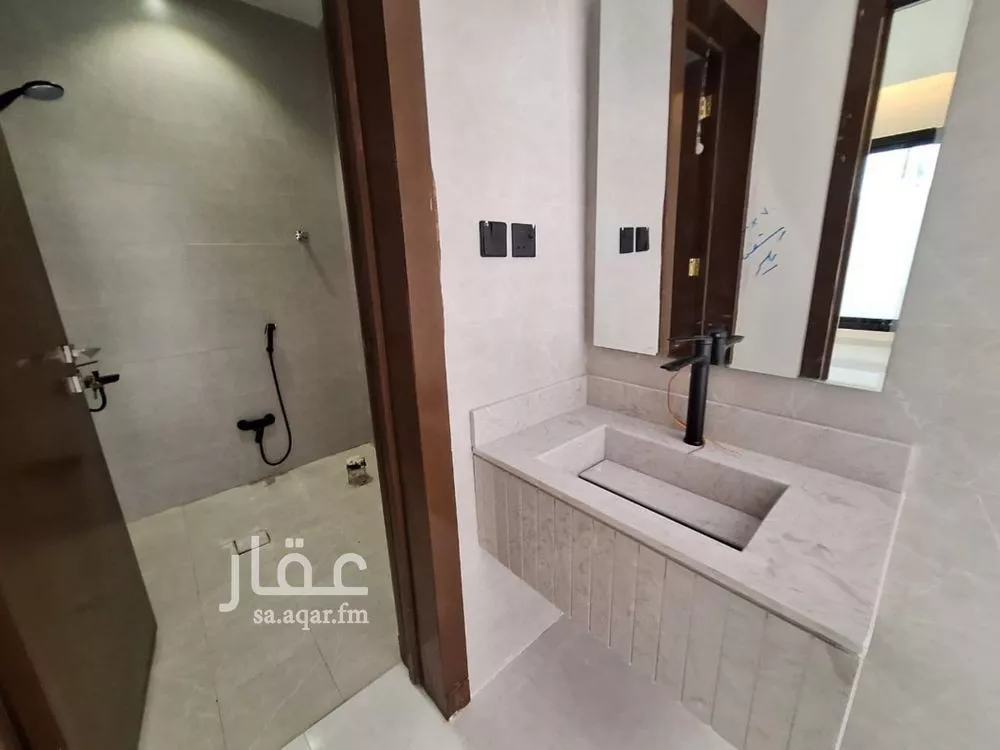 دوبلكس 5 غرف في عكاظ 10