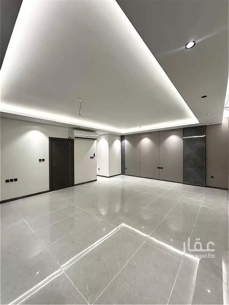 5 bedroom apartment in Madinat Al Umal 3