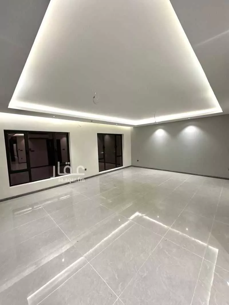 5 bedroom apartment in Madinat Al Umal 4