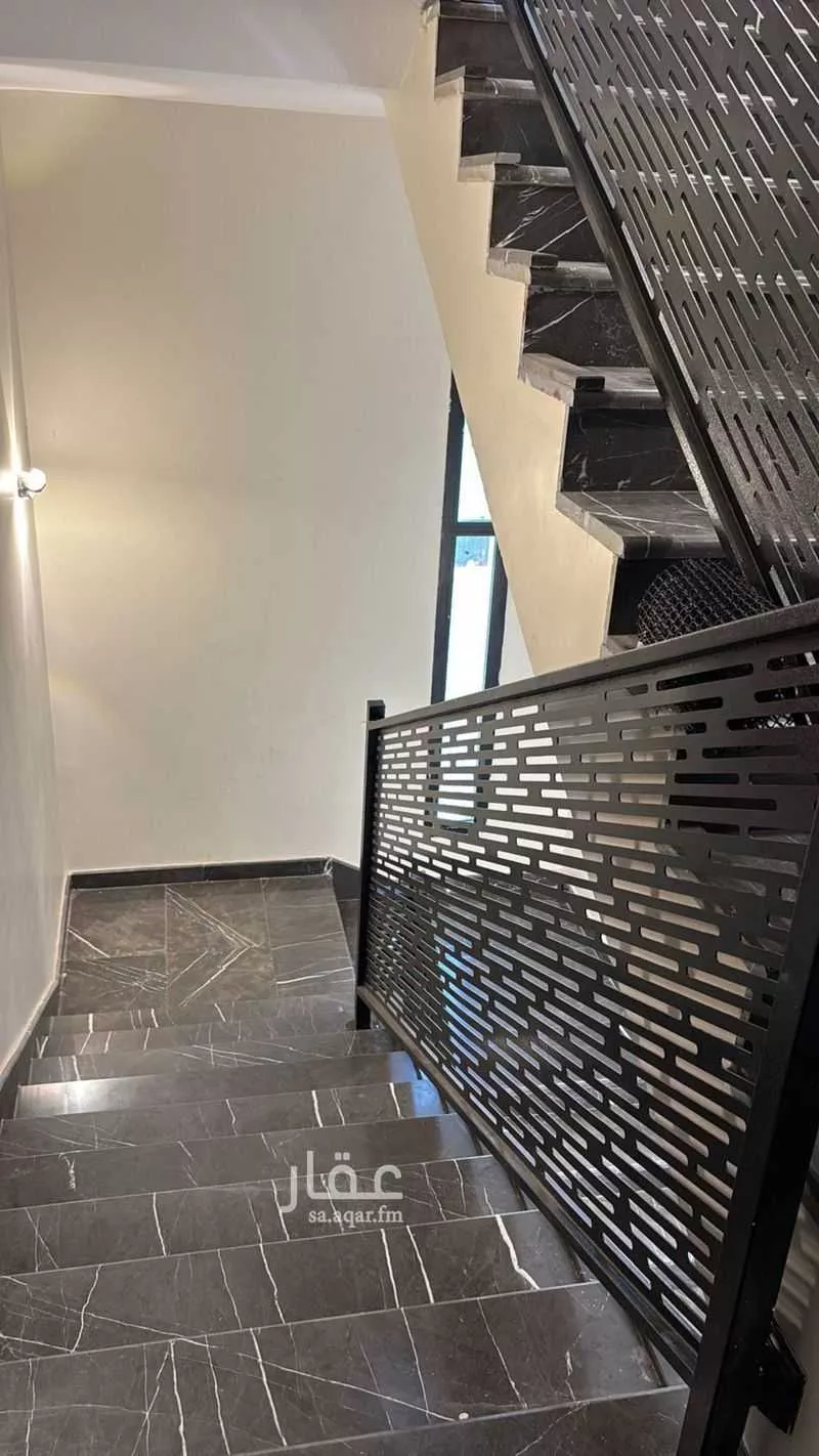 عمارة 504 م² في قلعة مخيط 12