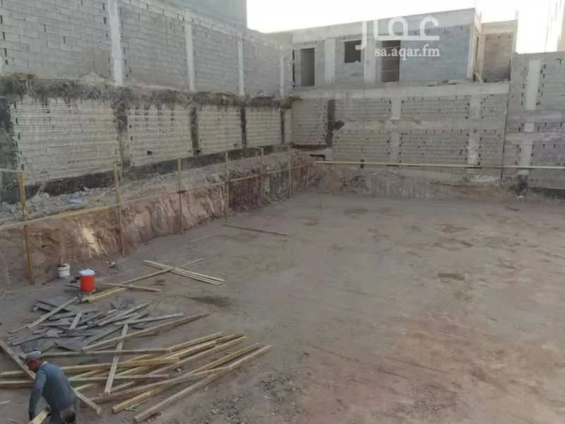عمارة 504 م² في قلعة مخيط 24
