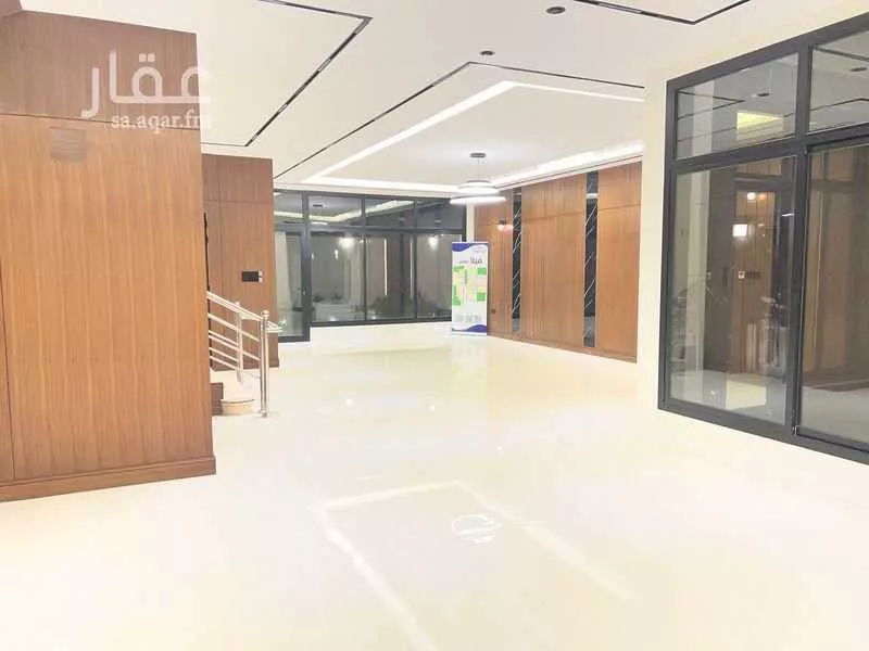 5 bedroom villa in Al Narjis 4