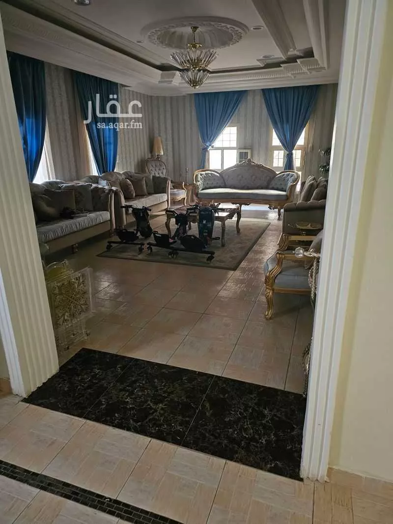 7 bedroom villa in Al Khaleej 6