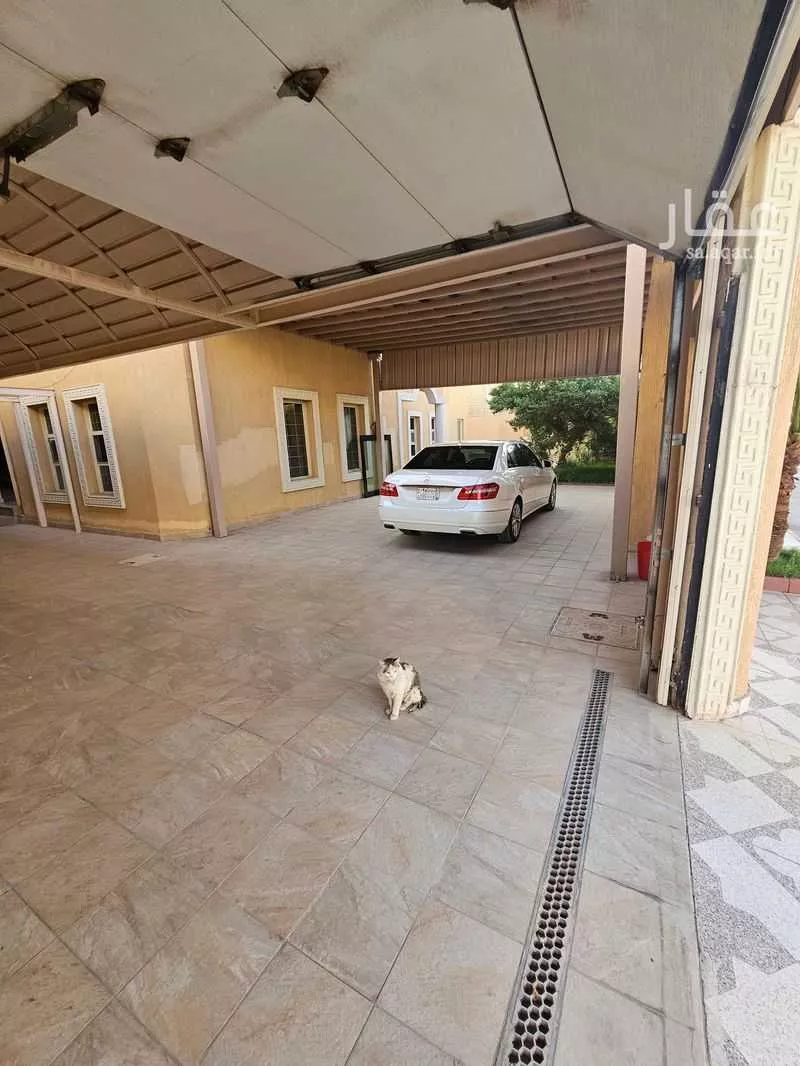 7 bedroom villa in Al Khaleej 8