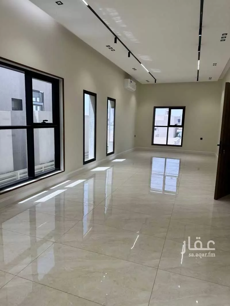 دور 5 غرف في العارض 12