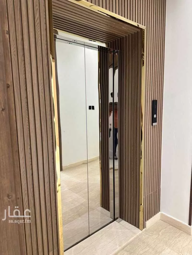 دور 5 غرف في العارض 19