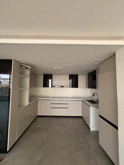 3 bedroom apartment in Al Malqa 5
