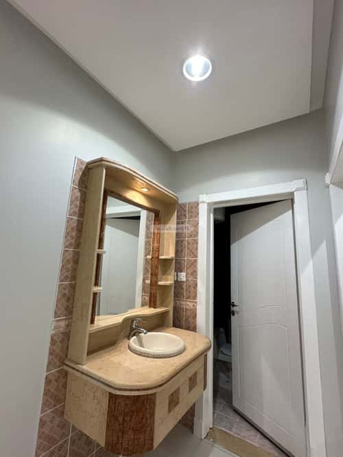 5 bedroom villa in Dhahrat Laban, Riyadh 9