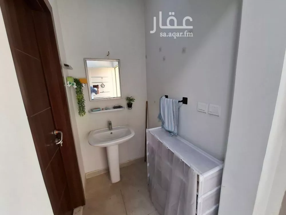 فيلا 5 غرف في الجنادرية 10