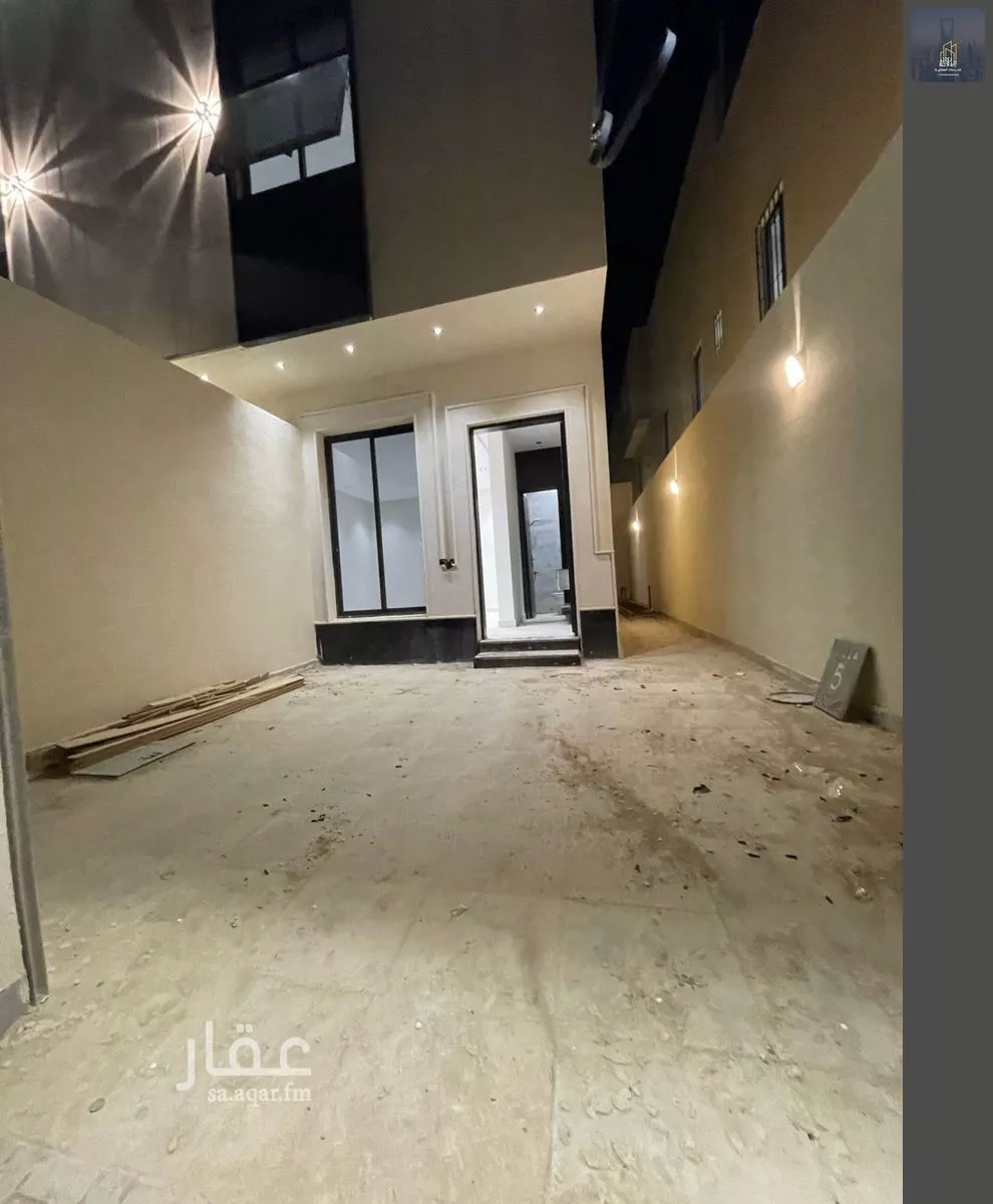 6 bedroom villa in Al Janadriyah 2