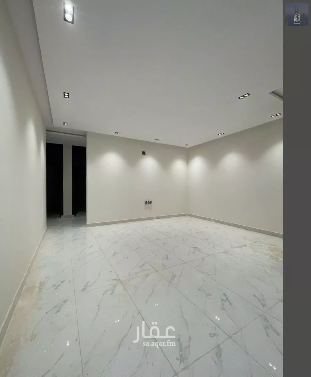 6 bedroom villa in Al Janadriyah 5