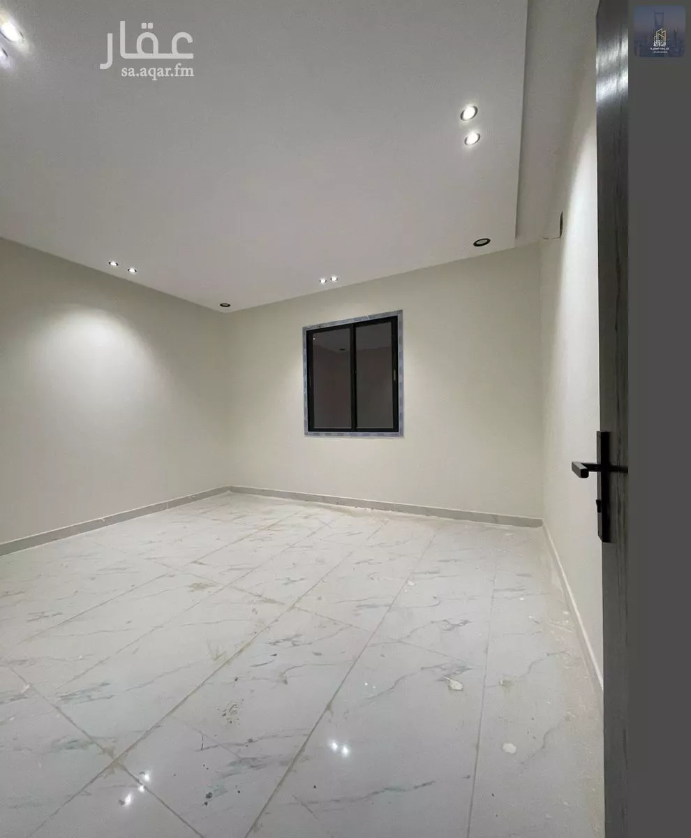 6 bedroom villa in Al Janadriyah 6