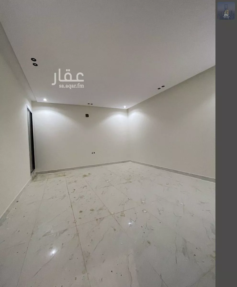 6 bedroom villa in Al Janadriyah 7