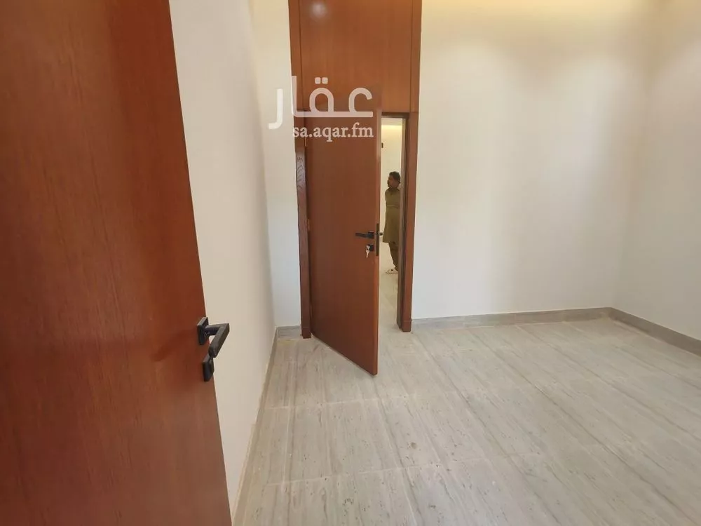 فيلا 5 غرف في طويق 14