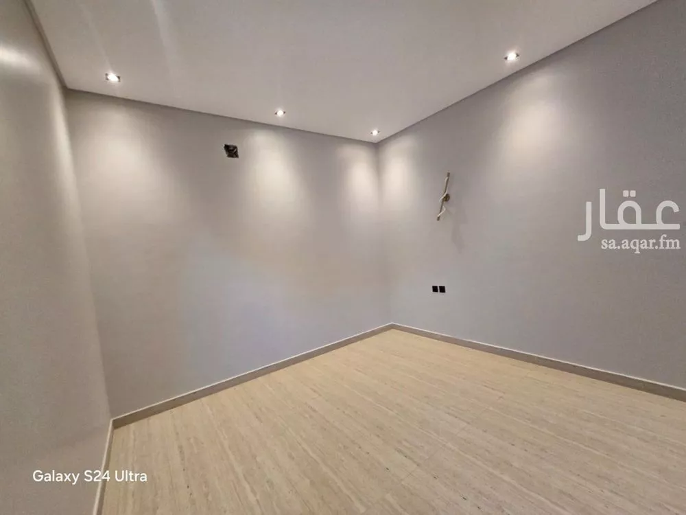 5 bedroom villa in As Suwaidi, Riyadh 14