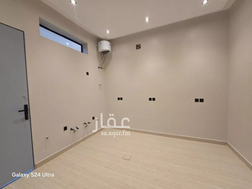 5 bedroom villa in As Suwaidi, Riyadh 17