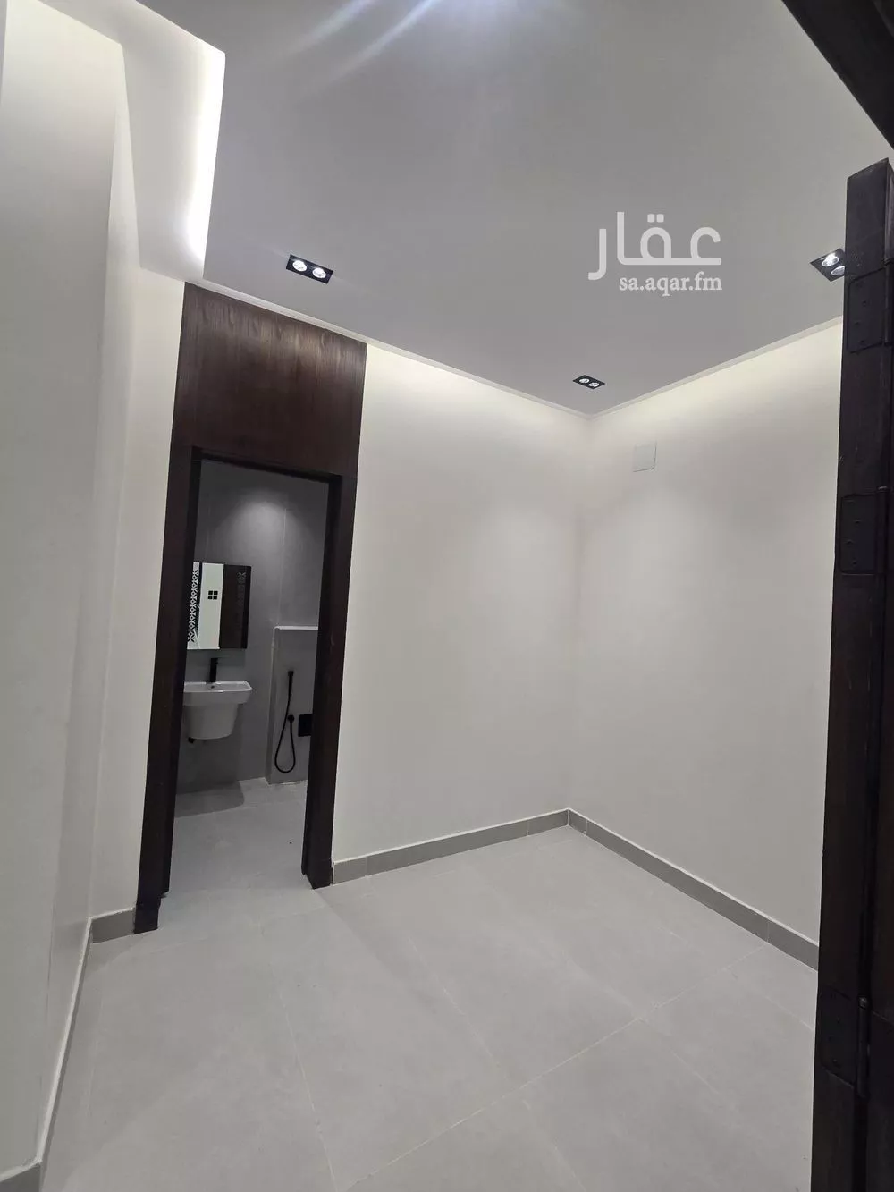6 bedroom villa in Dhahrat Laban 14