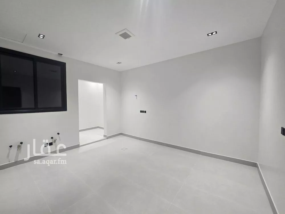 6 bedroom villa in Dhahrat Laban 16