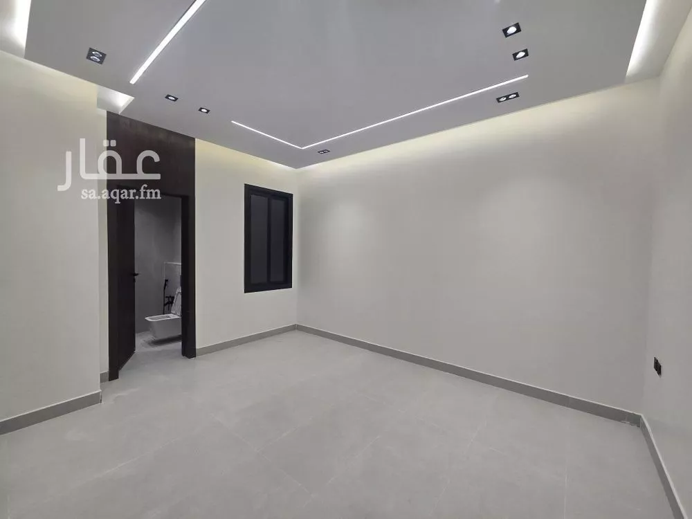 6 bedroom villa in Dhahrat Laban 17