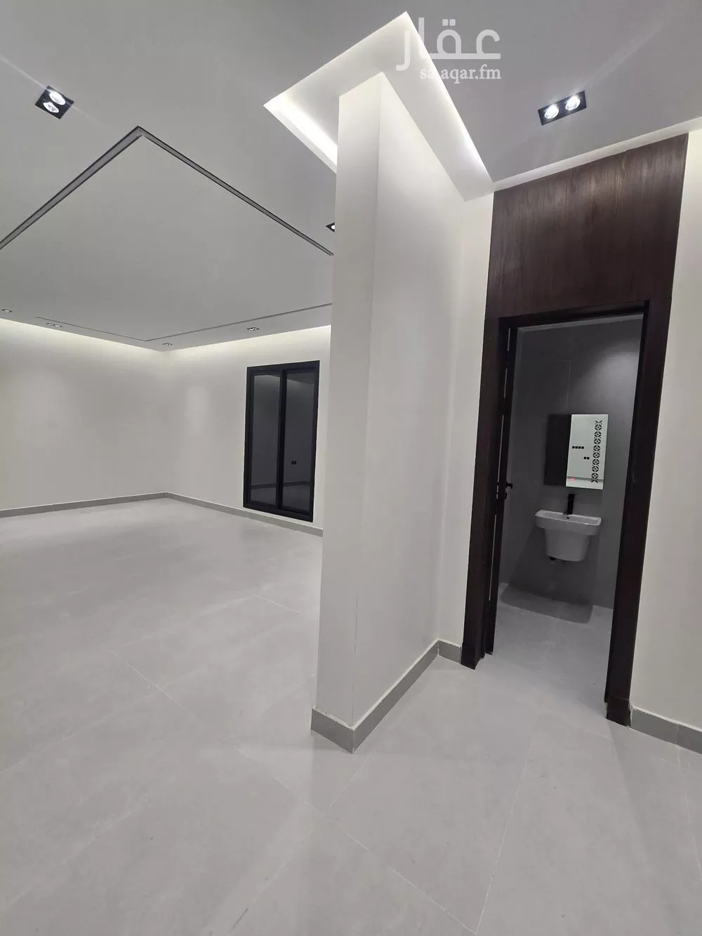 6 bedroom villa in Dhahrat Laban 7